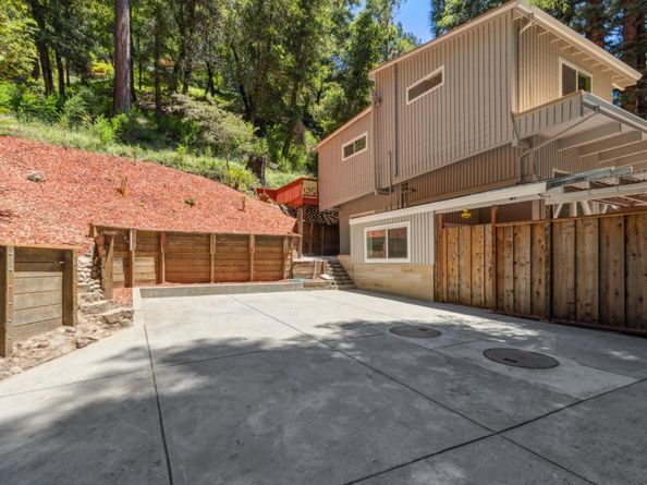 330 Huckleberry Lane, Boulder Creek CA 95006