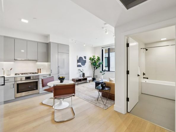 901 Tennessee Street 404, San Francisco CA 94107