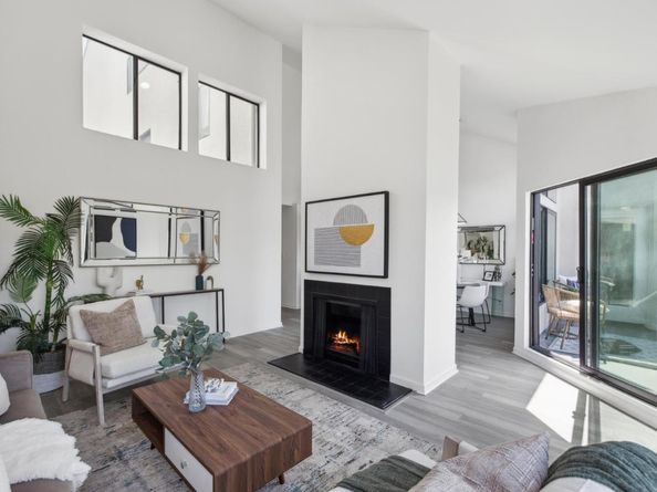 1 Appian Way 7032, South San Francisco CA 94080