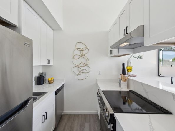 1 Appian Way 7032, South San Francisco CA 94080
