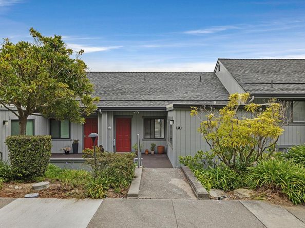 318 Innisfree Drive, Daly City CA 94015