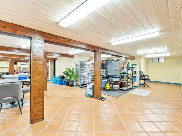 251 Middlefield Road, Palo Alto CA 94301