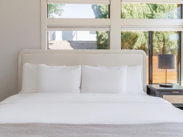251 Middlefield Road, Palo Alto CA 94301