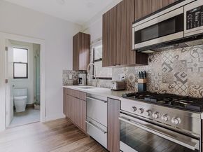 251 Middlefield Road, Palo Alto CA 94301