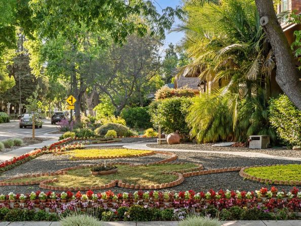251 Middlefield Road, Palo Alto CA 94301