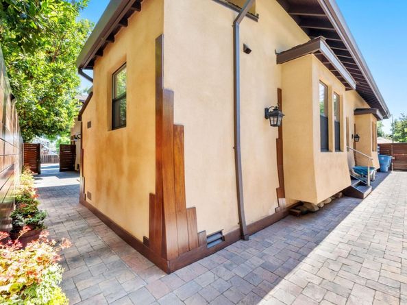 251 Middlefield Road, Palo Alto CA 94301