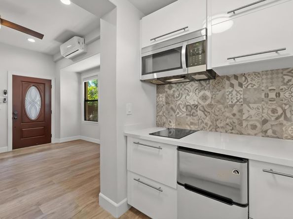 251 Middlefield Road, Palo Alto CA 94301