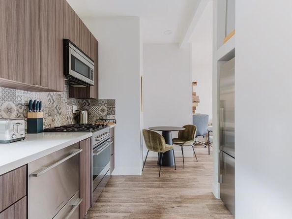 251 Middlefield Road, Palo Alto CA 94301