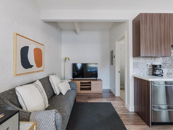 251 Middlefield Road, Palo Alto CA 94301