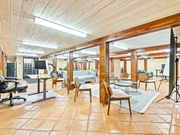 251 Middlefield Road, Palo Alto CA 94301
