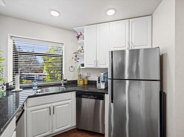 203 Shorebird Circle, Redwood City CA 94065