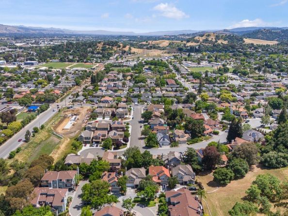 17992 Hillwood Lane, Morgan Hill CA 95037