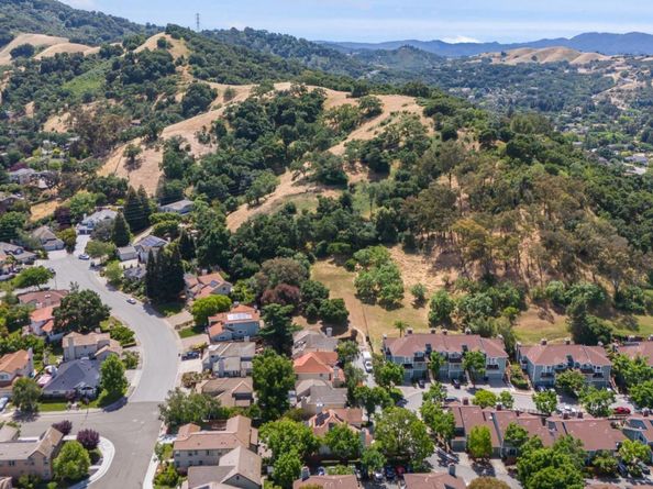 17992 Hillwood Lane, Morgan Hill CA 95037