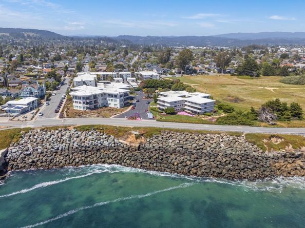 880 West Cliff Drive 9, Santa Cruz CA 95060