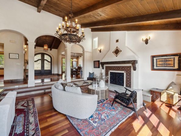 25 Searsville Court, Hillsborough CA 94010
