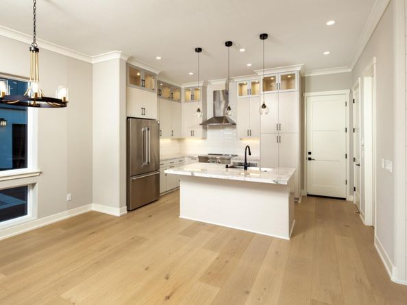 101 Acacia Lane, Palo Alto CA 94306