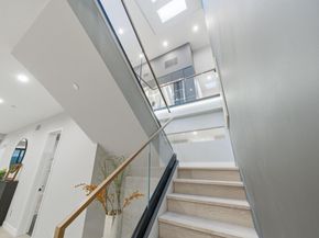 90 Crescent Drive, Palo Alto CA 94301