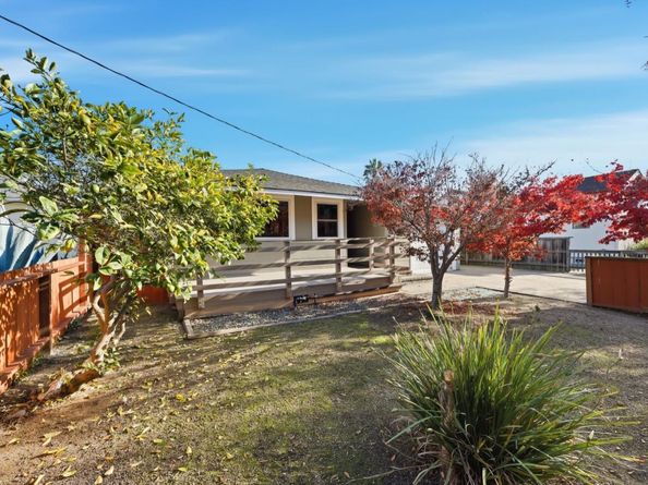 976 2nd Avenue, Redwood City CA 94063