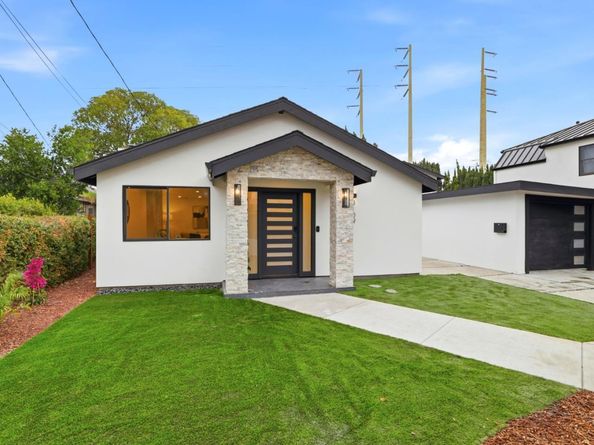 3109 Maddux Drive, Palo Alto CA 94303