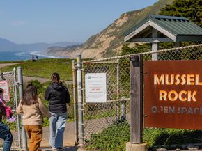 750 Beechwood Drive, Daly City CA 94015