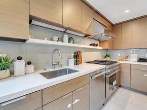 33 Park Road 5, Burlingame CA 94010