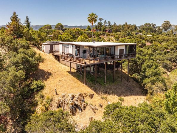 30 Pine Ridge Way, Portola Valley CA 94028