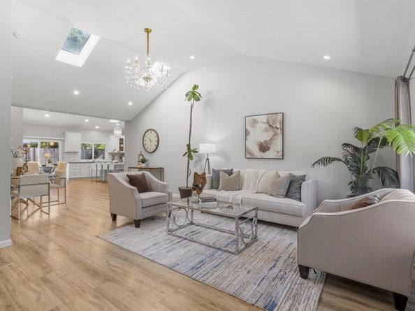 148 W Maude Avenue, Sunnyvale CA 94085