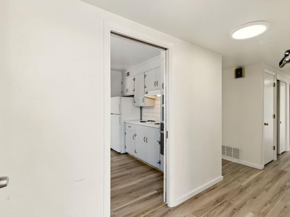 Capital, Oakland CA 94610