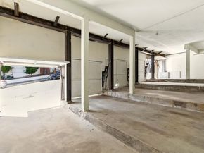 Capital, Oakland CA 94610