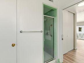 Capital, Oakland CA 94610