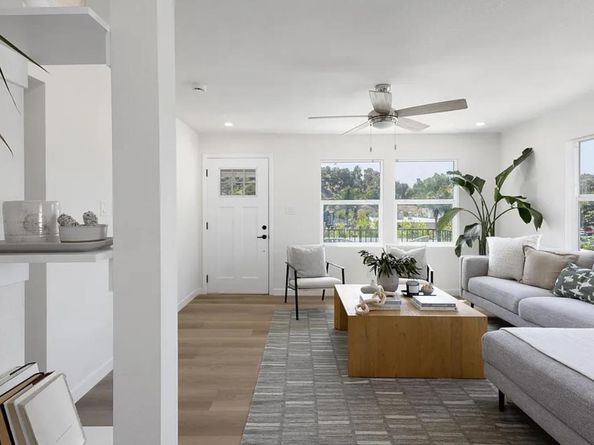 2250 Oceanside Boulevard, Oceanside CA 92054