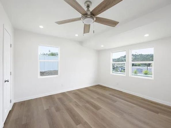 2250 Oceanside Boulevard, Oceanside CA 92054
