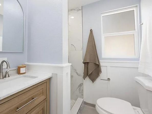 2250 Oceanside Boulevard, Oceanside CA 92054