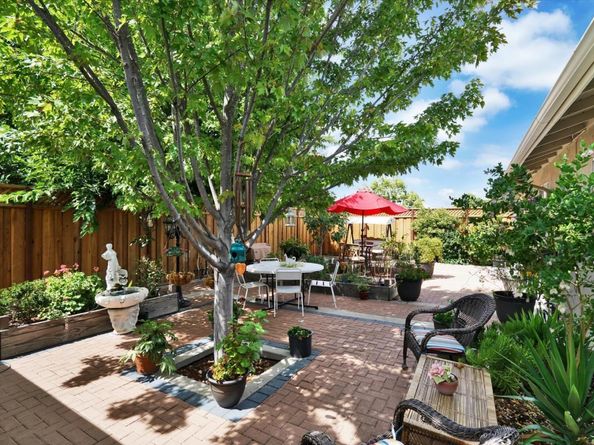 831 Wagoner Dr, Livermore CA 94550