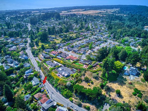 449 High Street, Santa Cruz CA 95060