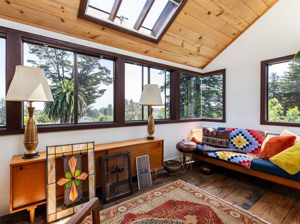 449 High Street, Santa Cruz CA 95060