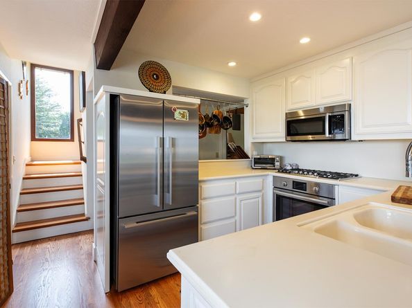 449 High Street, Santa Cruz CA 95060