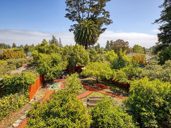 449 High Street, Santa Cruz CA 95060