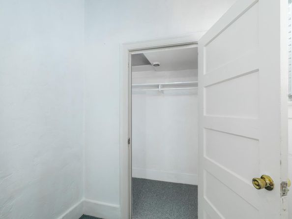 2737 12th Avenue, Oakland CA 94606