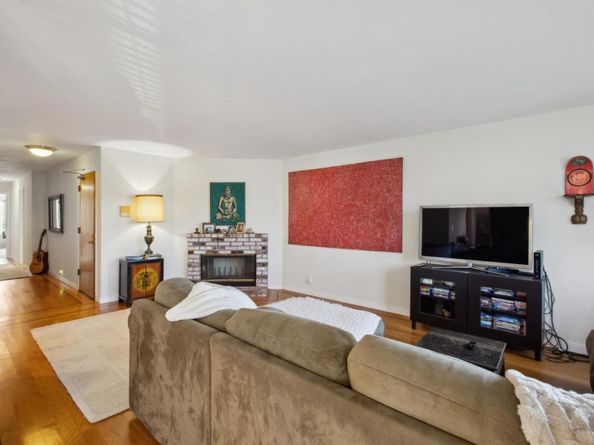 1615 Oakdale Avenue, San Francisco CA 94124