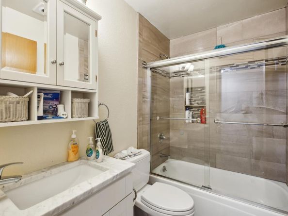 1615 Oakdale Avenue, San Francisco CA 94124