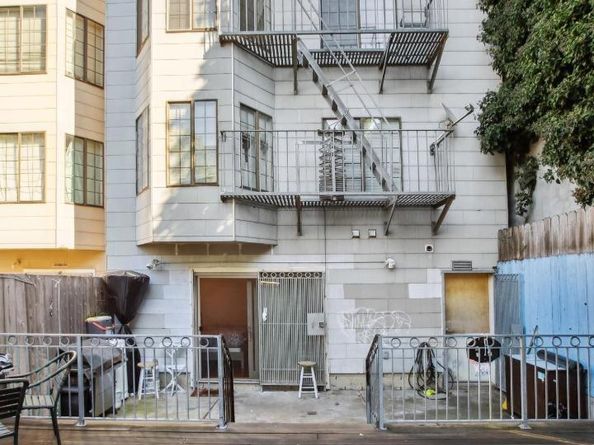 1615 Oakdale Avenue, San Francisco CA 94124