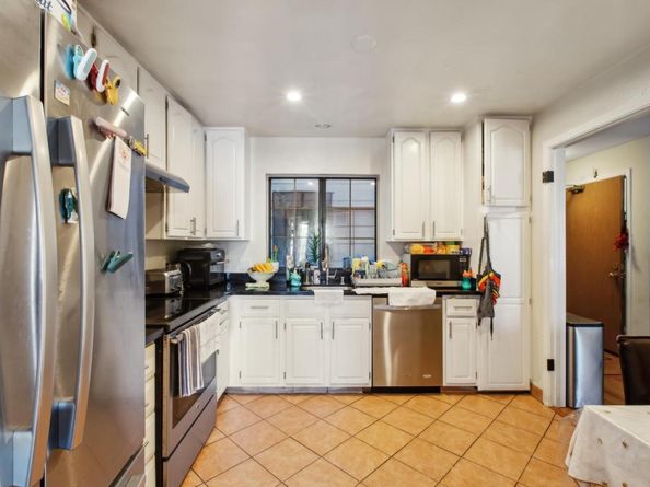 1615 Oakdale Avenue, San Francisco CA 94124