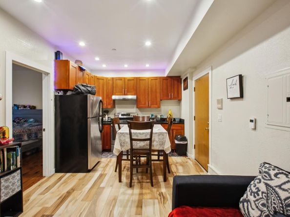 1615 Oakdale Avenue, San Francisco CA 94124