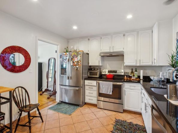 1615 Oakdale Avenue, San Francisco CA 94124