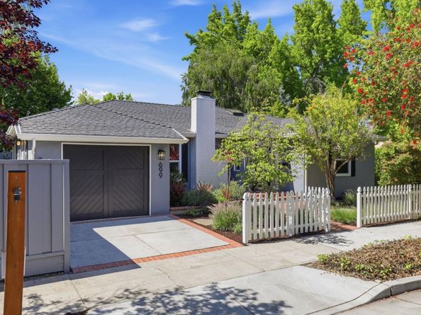 699 Oregon Avenue, Palo Alto CA 94301