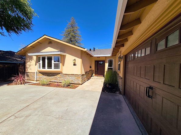 212 Dover Street, Los Gatos CA 95032