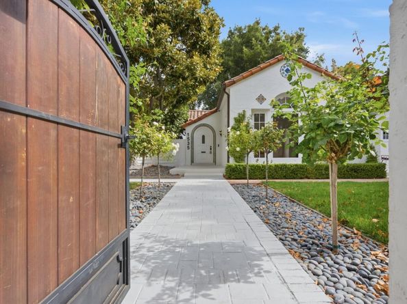 1535 Cowper Street, Palo Alto CA 94301