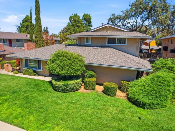 Undisclosed Address #ML82059591, Los Gatos CA 95032