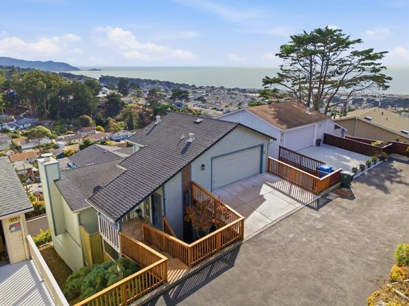 613 Farallon Avenue, Pacifica CA 94044